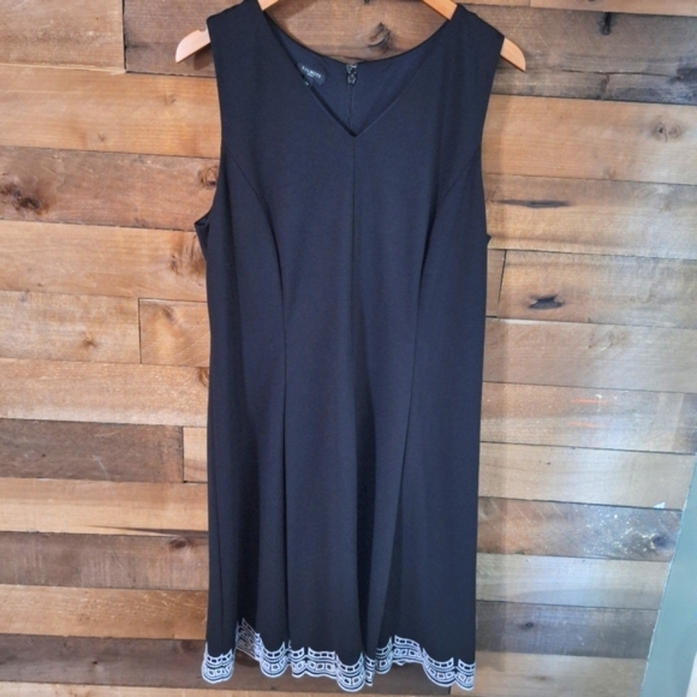 Talbots Petite Embroidered Hem Black Fit & Flare Dress SZ 16P - Picture 1 of 9